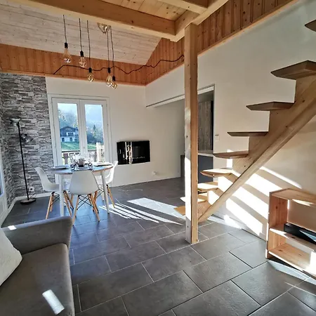 Apt Nala - Sunny Renovated Duplex - 2bed Apt - Views - Hikes